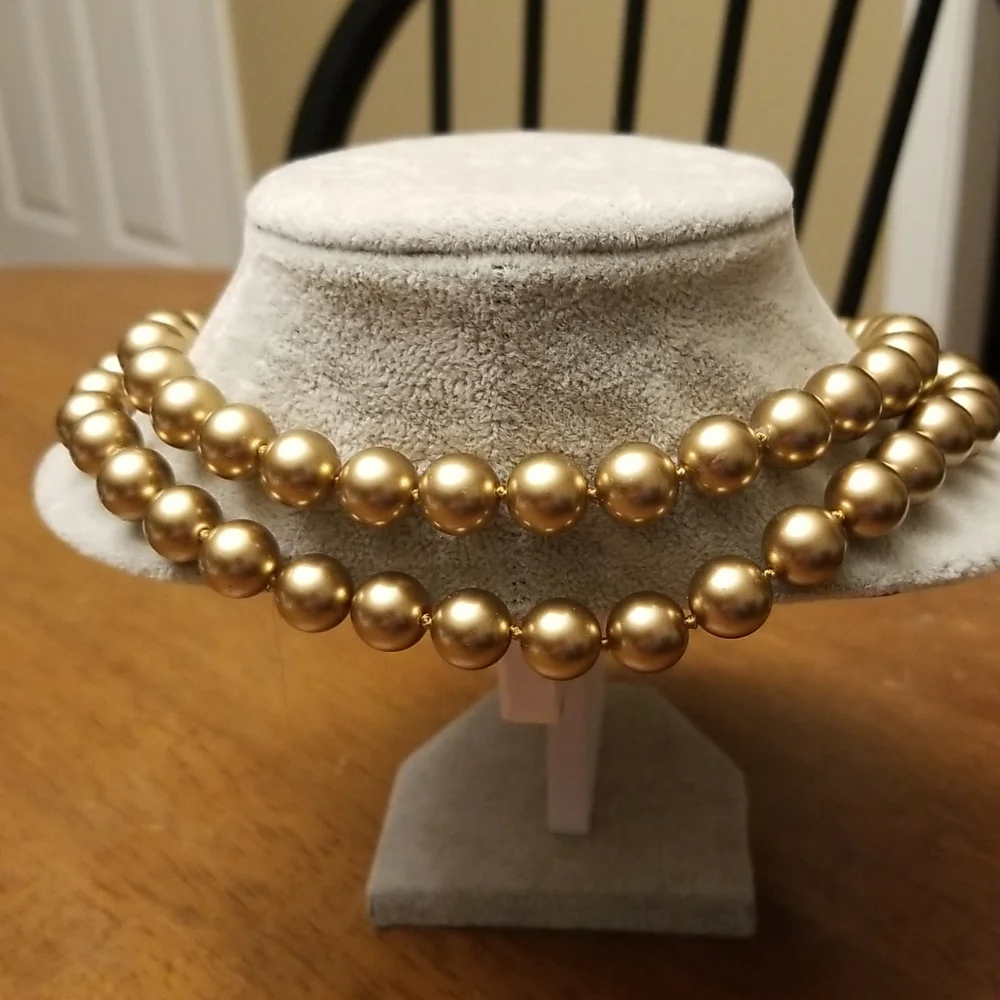 Copper color beaded necklace - Picture 4 of 8